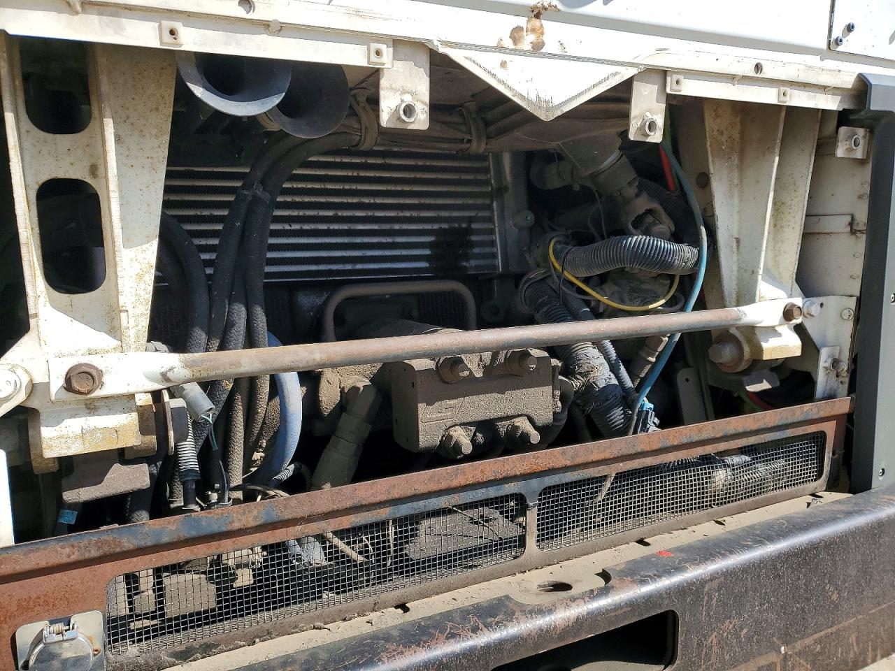 2010 MACK All other VIN 1M2AU02C4AM003408 photo 7