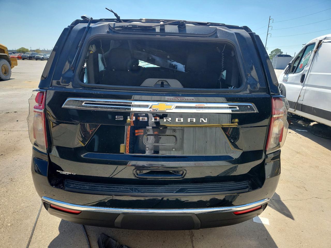 2024 Chevrolet Suburban VIN 1GNSCBKD0RR108100 photo 6