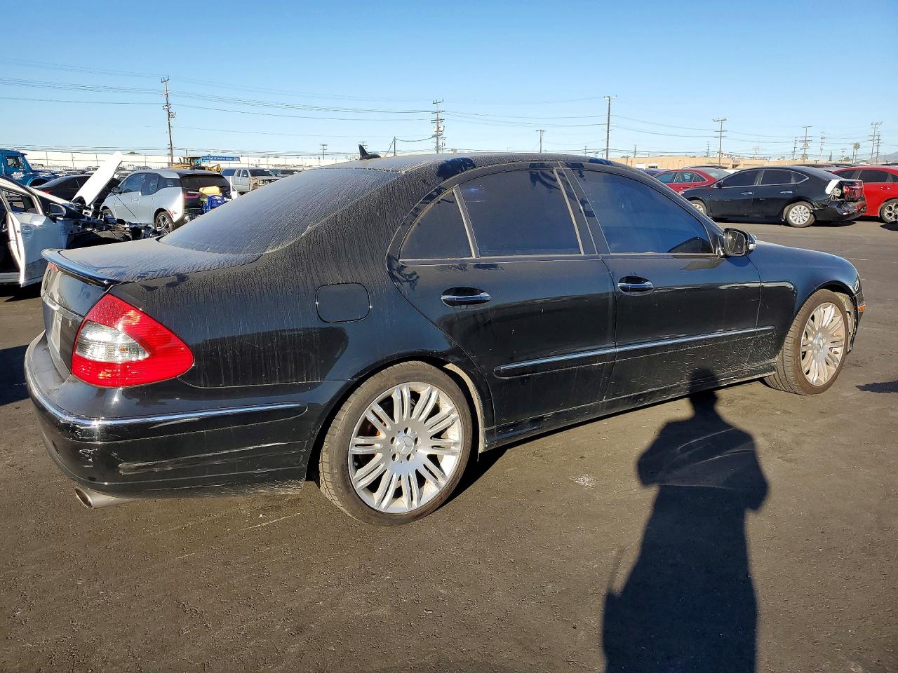 2007 Mercedes-Benz E-class VIN WDBUF56X17A998972 photo 3