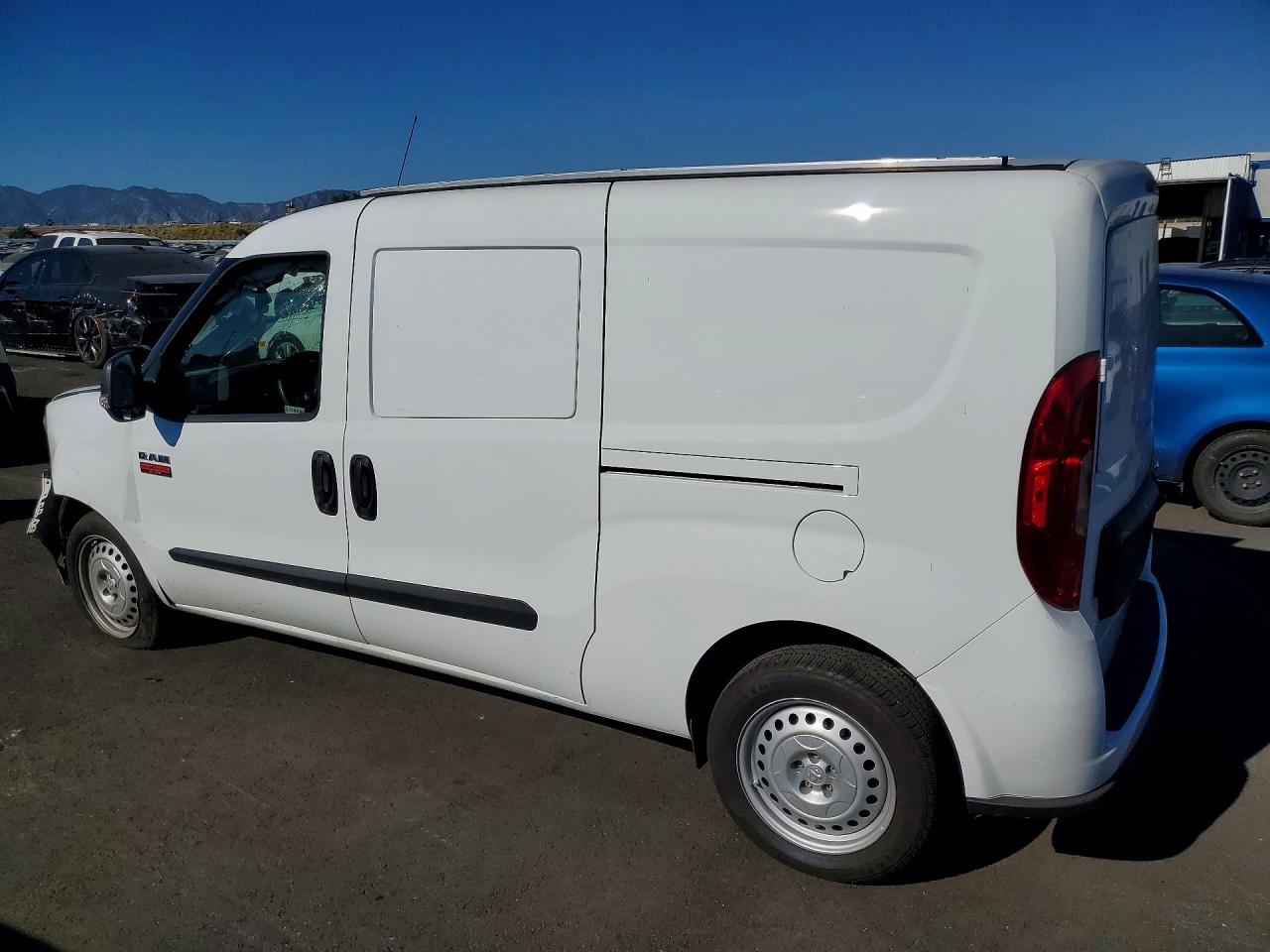 2022 Ram Promaster VIN ZFBHRFAB1N6W28801 photo 2