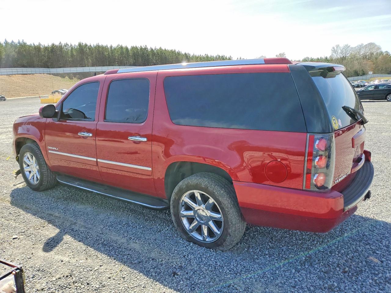 2014 GMC Yukon VIN 1GKS1MEFXER114167 photo 2