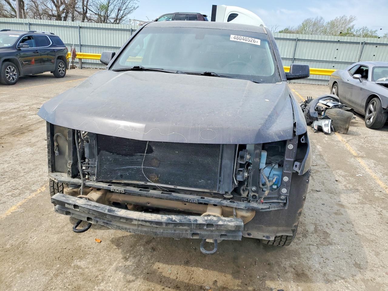 2018 CHEV Suburban VIN 1GNSKKEC4JR298400 photo 5