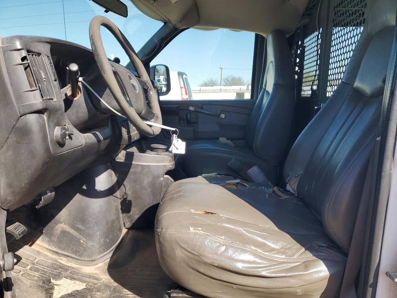 2008 Chevrolet Express VIN 1GCGG25C781136351 photo 7