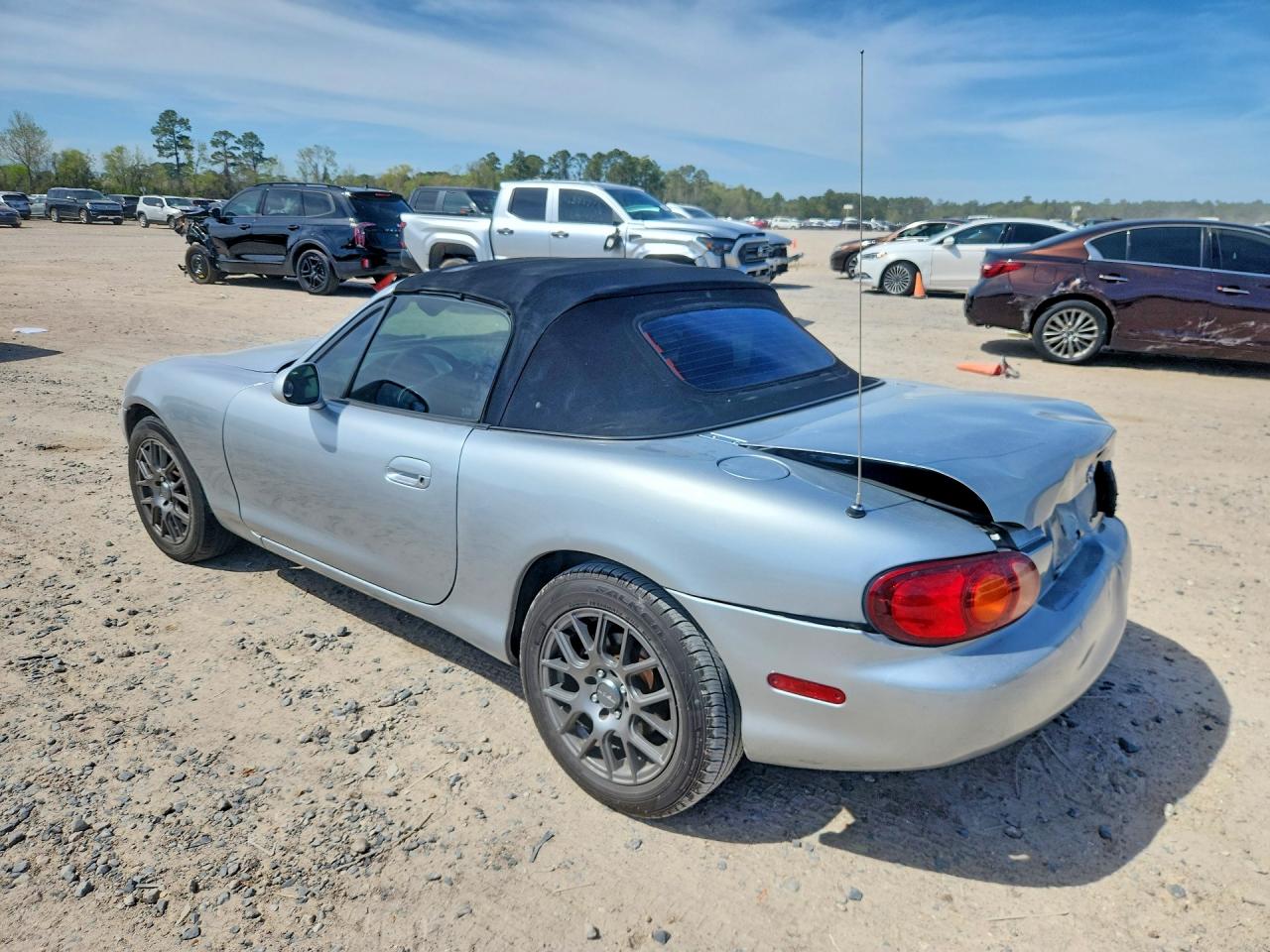 1999 Mazda Mx5 VIN JM1NB3530X0107533 photo 2