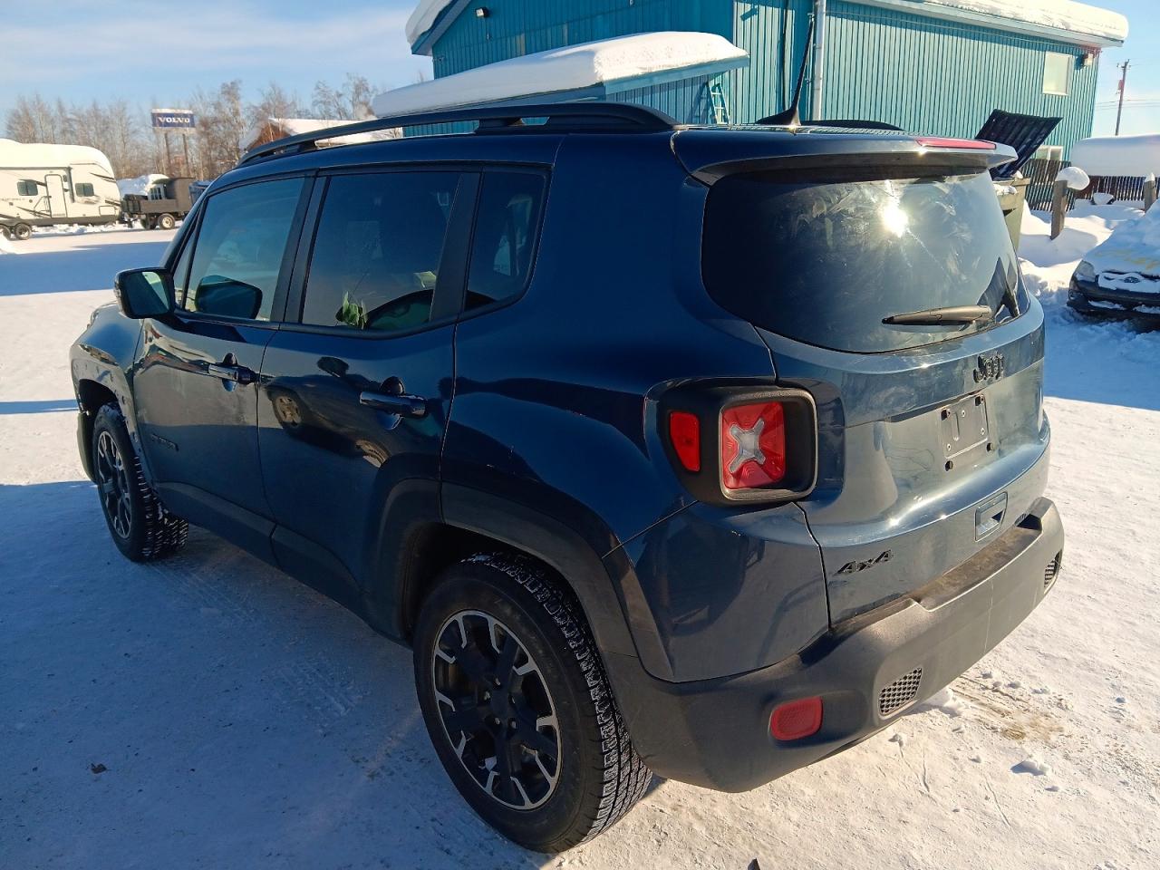 2023 Jeep Renegade VIN ZACNJDB13PPP40188 photo 2