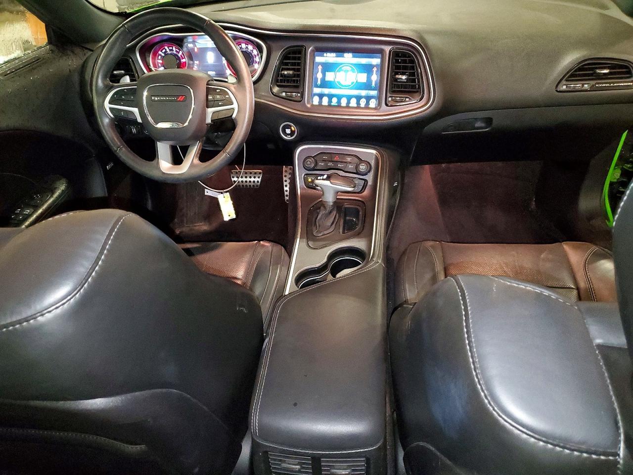 2017 Dodge Challenger VIN 2C3CDZGG7HH607193 photo 8