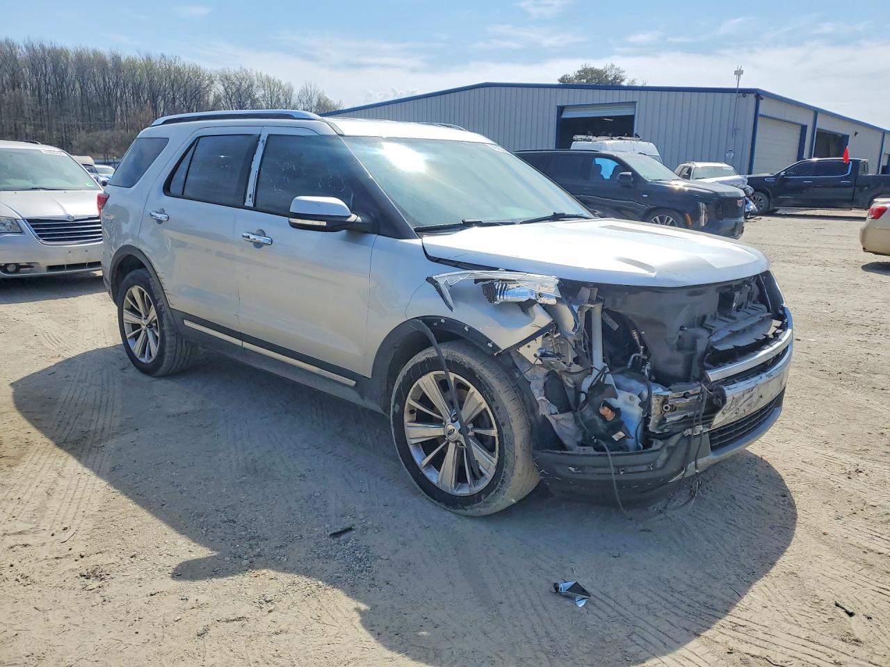 2019 Ford Explorer l VIN 1FM5K8F81KGB41743 photo 4