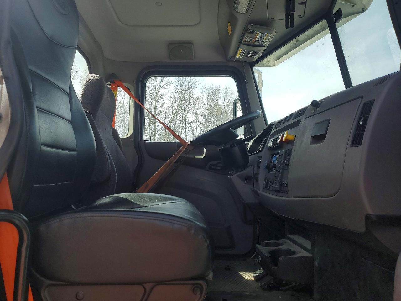 2017 PETERBILT All other VIN 1XP3AJ8X0HD430387 photo 5