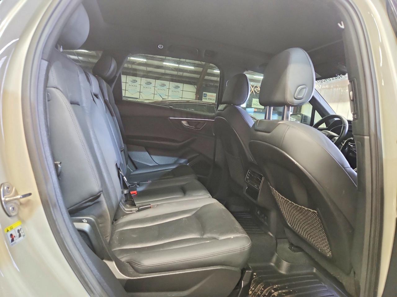 2022 Audi Q7 VIN WA1LXBF73ND004546 photo 11