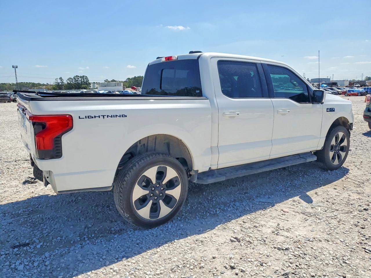 2024 Ford F150 VIN 1FT6W7L71RWG29707 photo 3