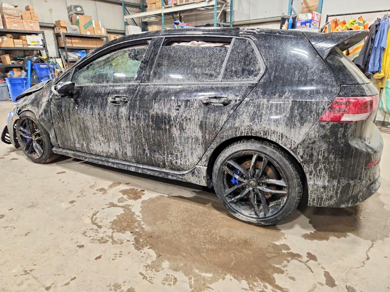 2024 Volkswagen Golf VIN WVWFB7CD4RW211689 photo 2
