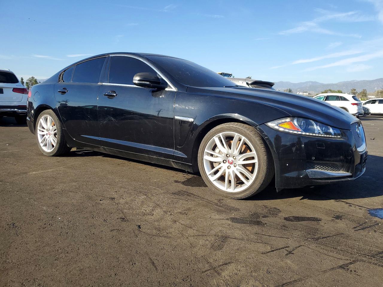 2015 Jaguar Xf VIN SAJWA0F78F8U58831 photo 4