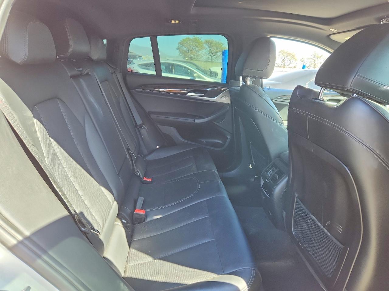 2022 BMW X4 VIN 5UX33DT02N9N05109 photo 11