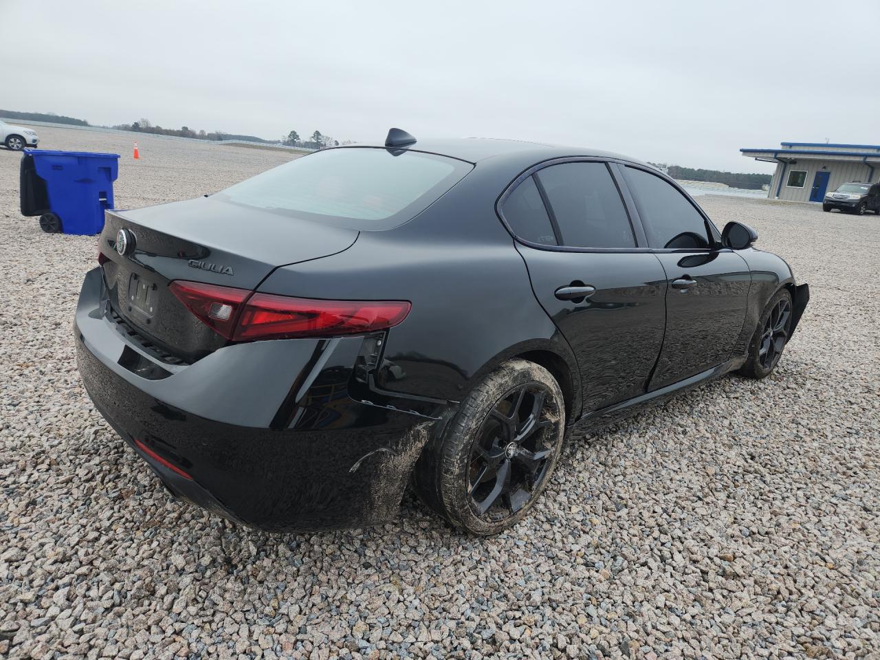 2019 Alfa Giulia VIN ZARFAMAN6K7620019 photo 3