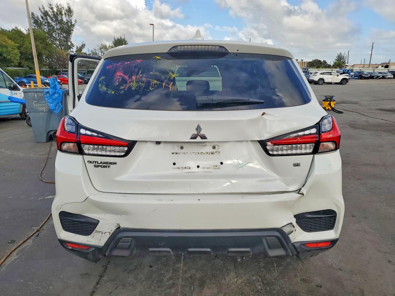 2021 Mitsubishi Outlander sport VIN JA4APVAU7MU011827 photo 6