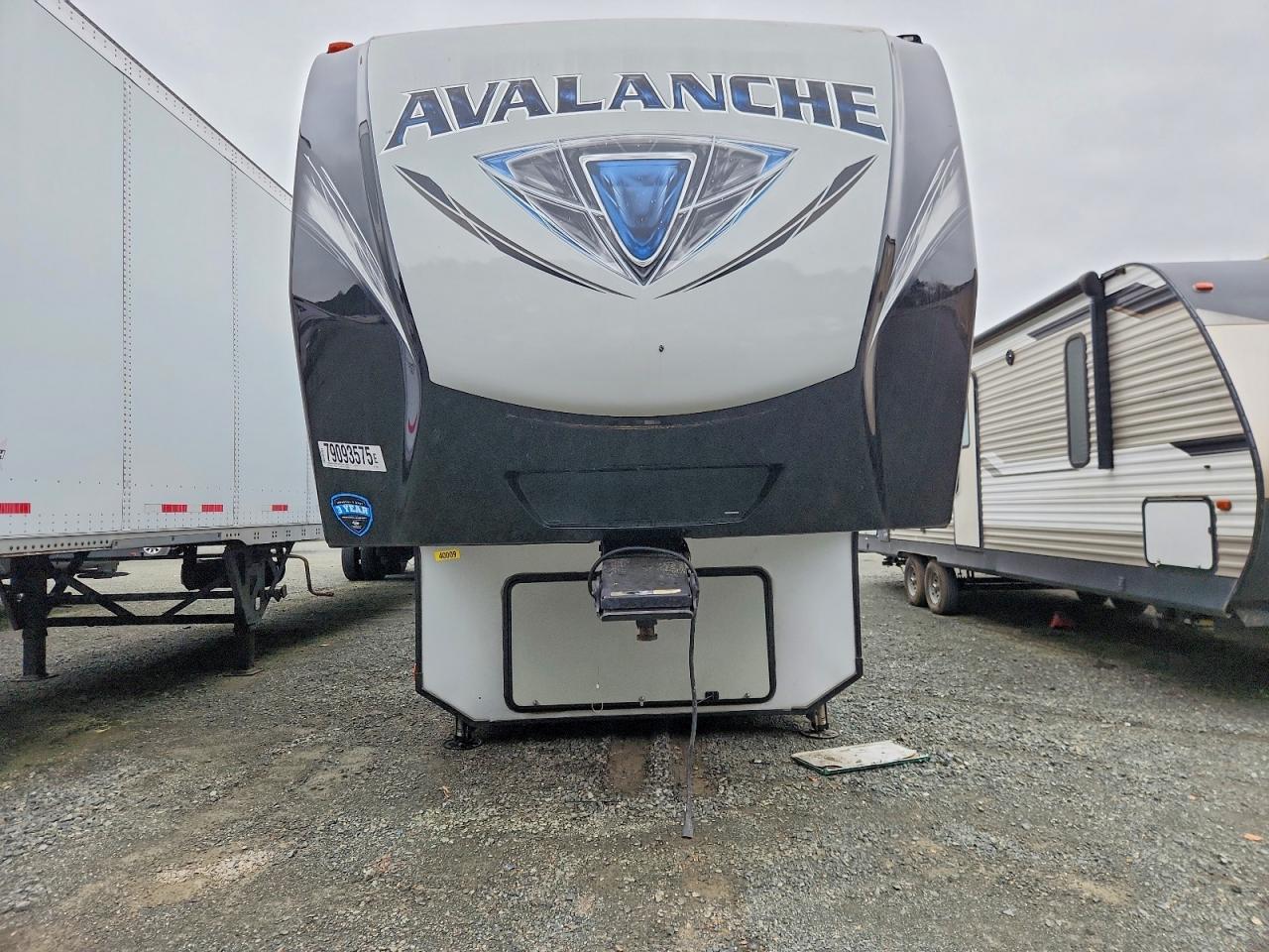 2019 KEYSTONE Avalanche VIN 4YDF3762XKE760037 photo 7