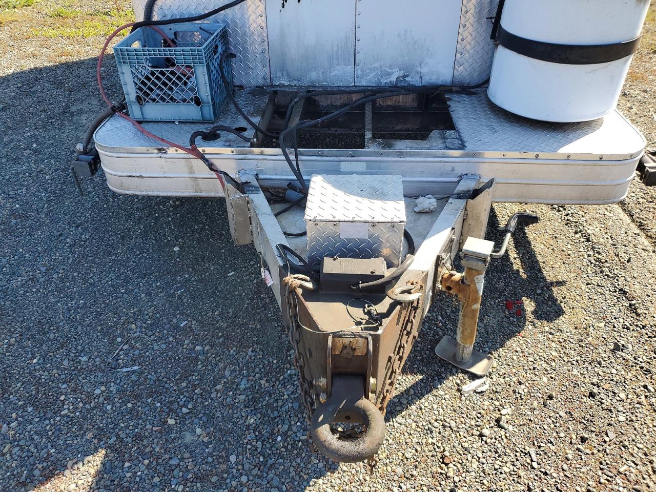 2000 PELSUE FOST 11 FIBER OPTIC SPLICING TRAILER VIN 4FGL01125YC032675 photo 8