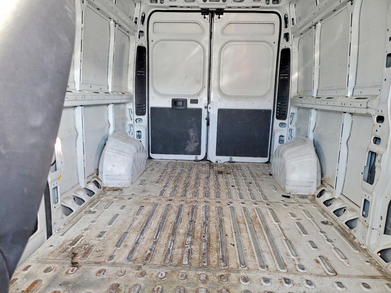 2025 Ram Promaster VIN 3C6LRVDG3SE507077 photo 10