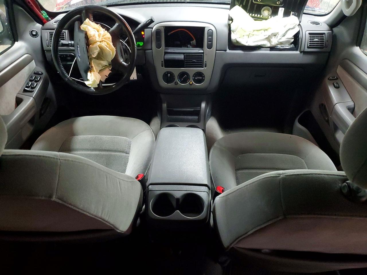 2004 Ford Explorer VIN 1FMZU63K34UC36678 photo 8