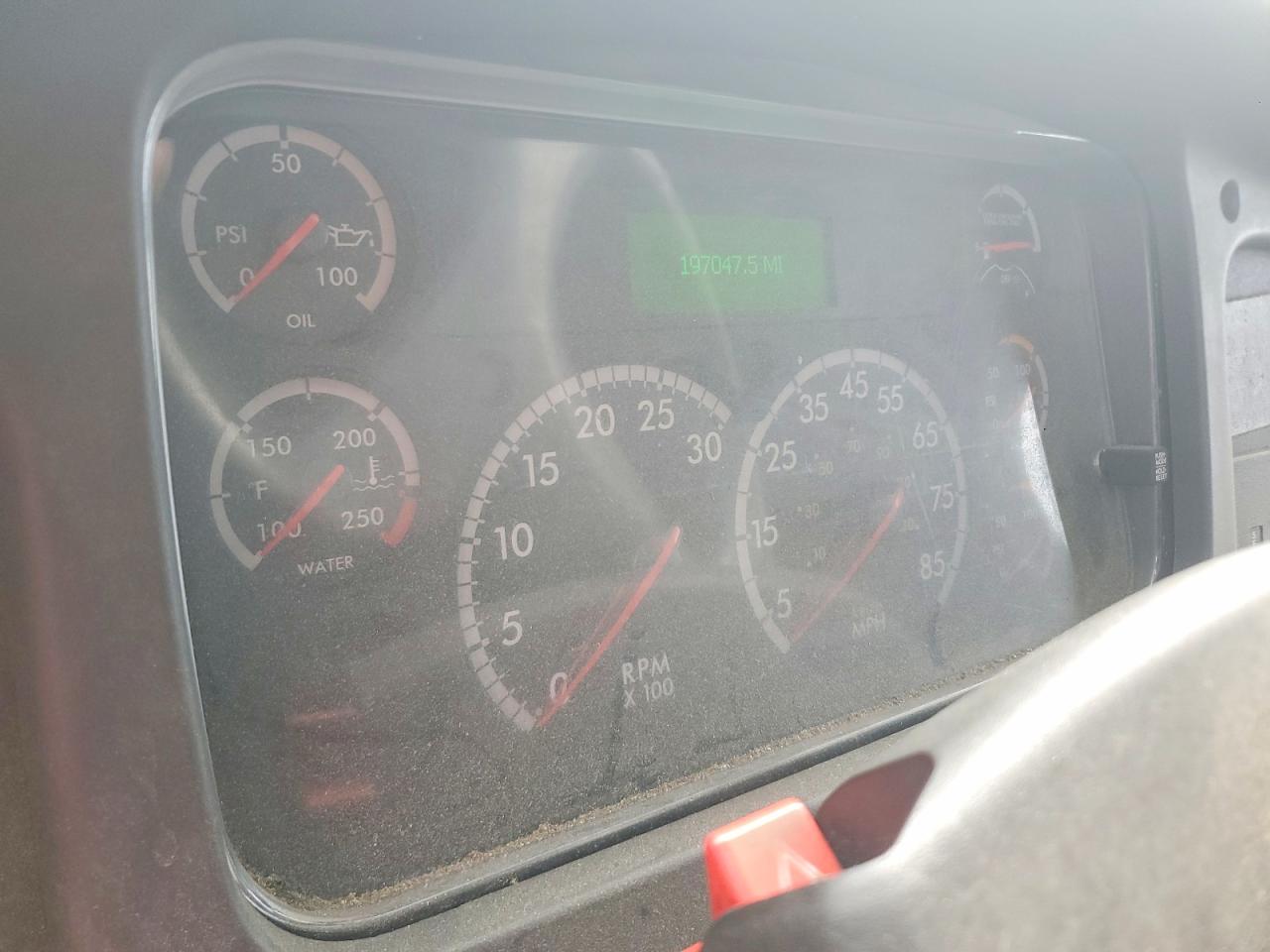 2017 FREIGHTLINER All other VIN 1FVHCYCY1HHJB2247 photo 8