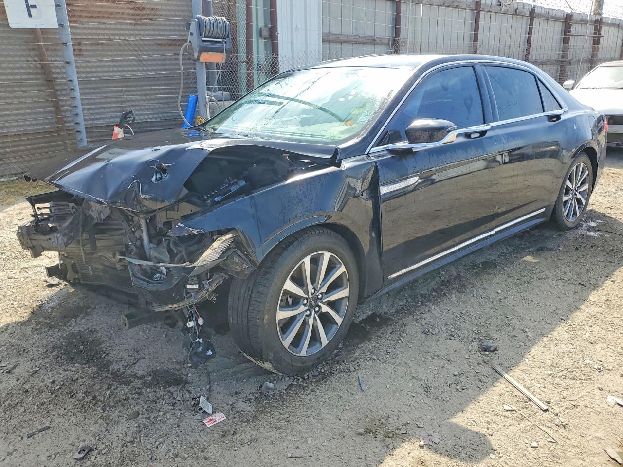 2017 LINCOLN Continentl VIN 1LN6L9UK0H5601565 photo 1