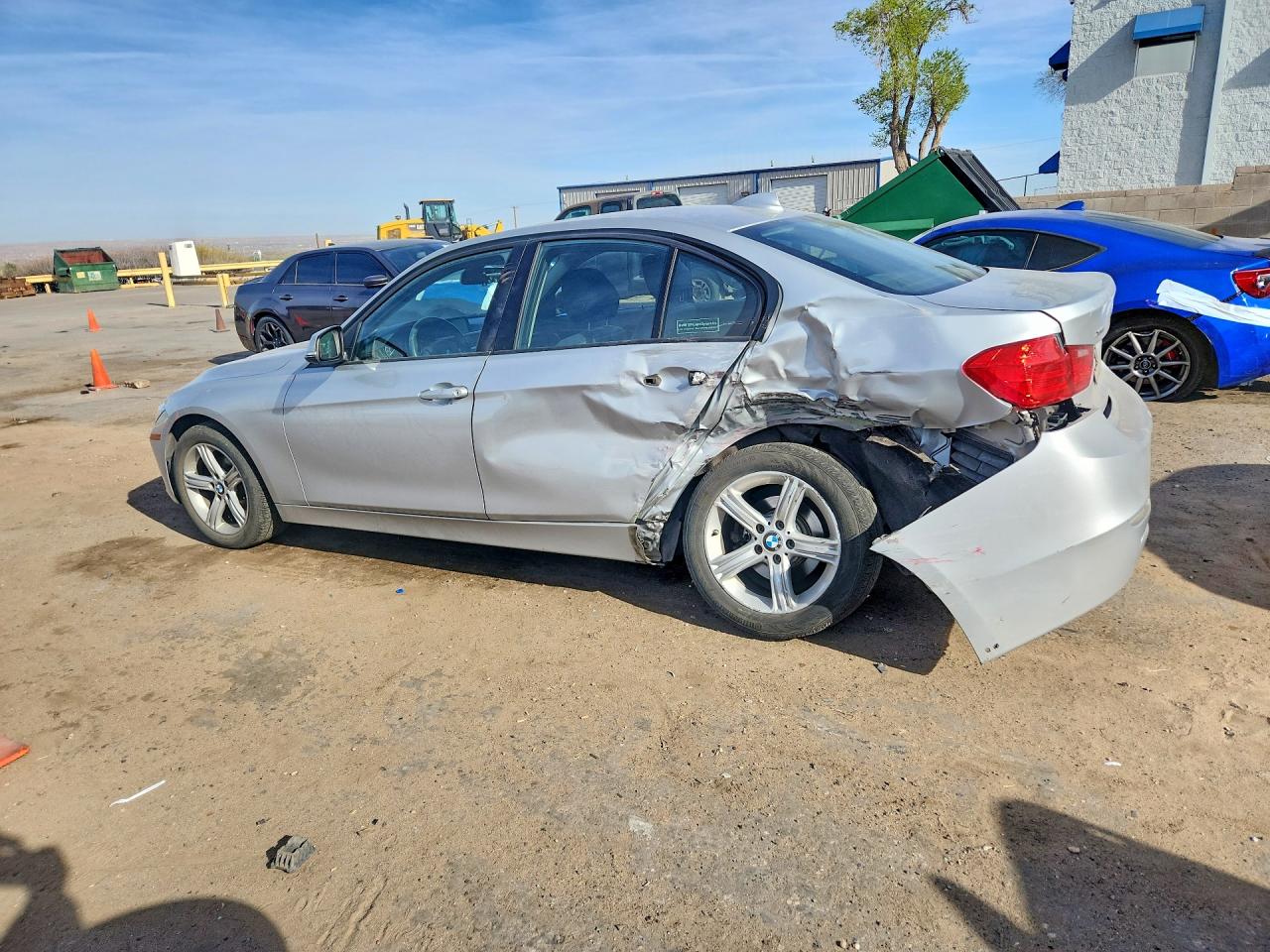 2014 BMW 3 series VIN WBA3B5G52ENS08183 photo 2