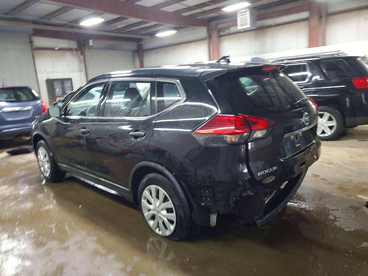 2017 Niss Rogue VIN JN8AT2MV4HW260251 photo 2