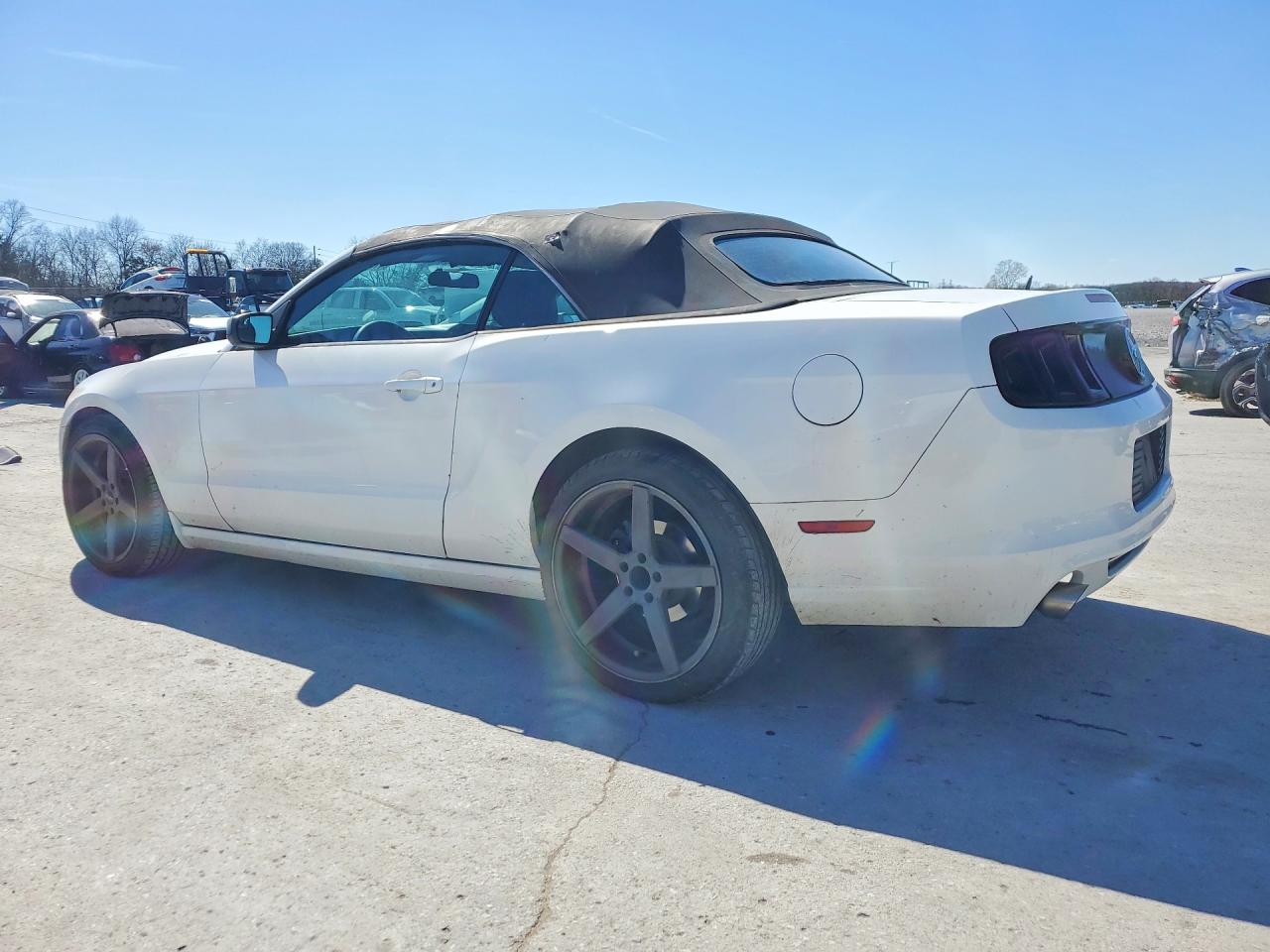 2013 Ford All models VIN 1ZVBP8EM2D5227307 photo 2