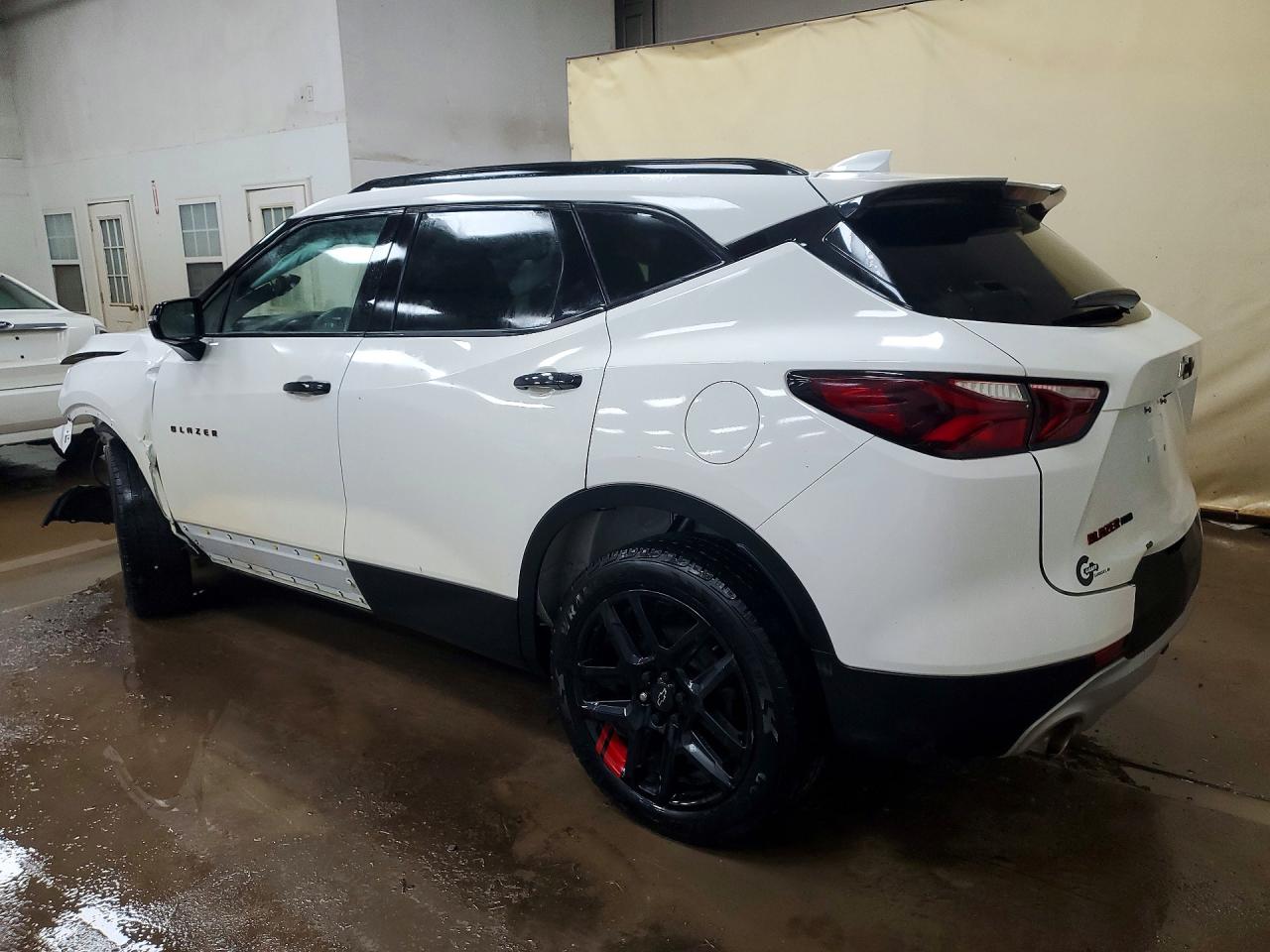 2021 Blazer VIN 3GNKBHRS5MS510548 photo 2