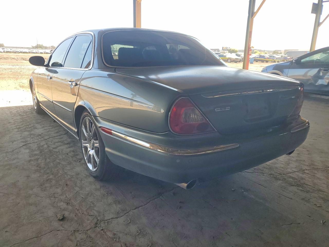 2004 Jaguar Xj8 VIN SAJWA71C04SG25165 photo 2