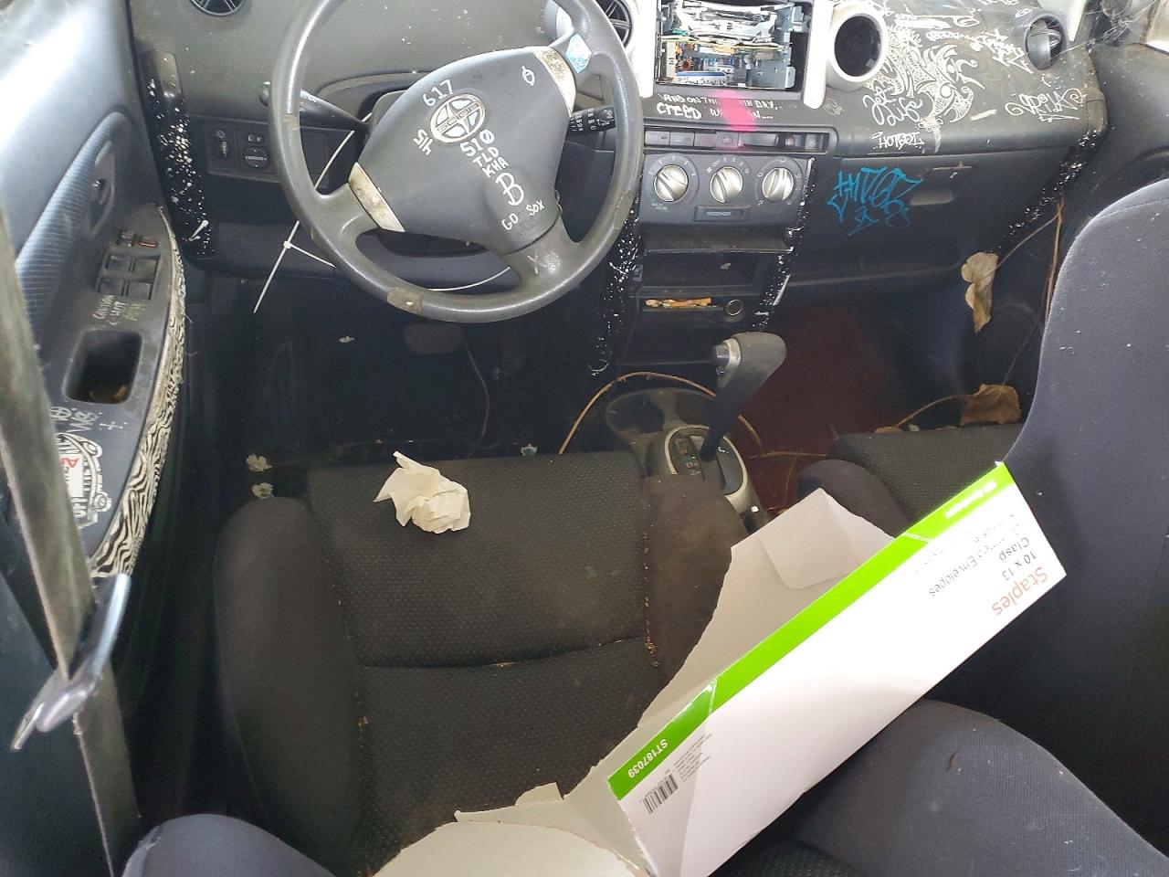 2005 Scion Xa VIN JTKKT624050110520 photo 8
