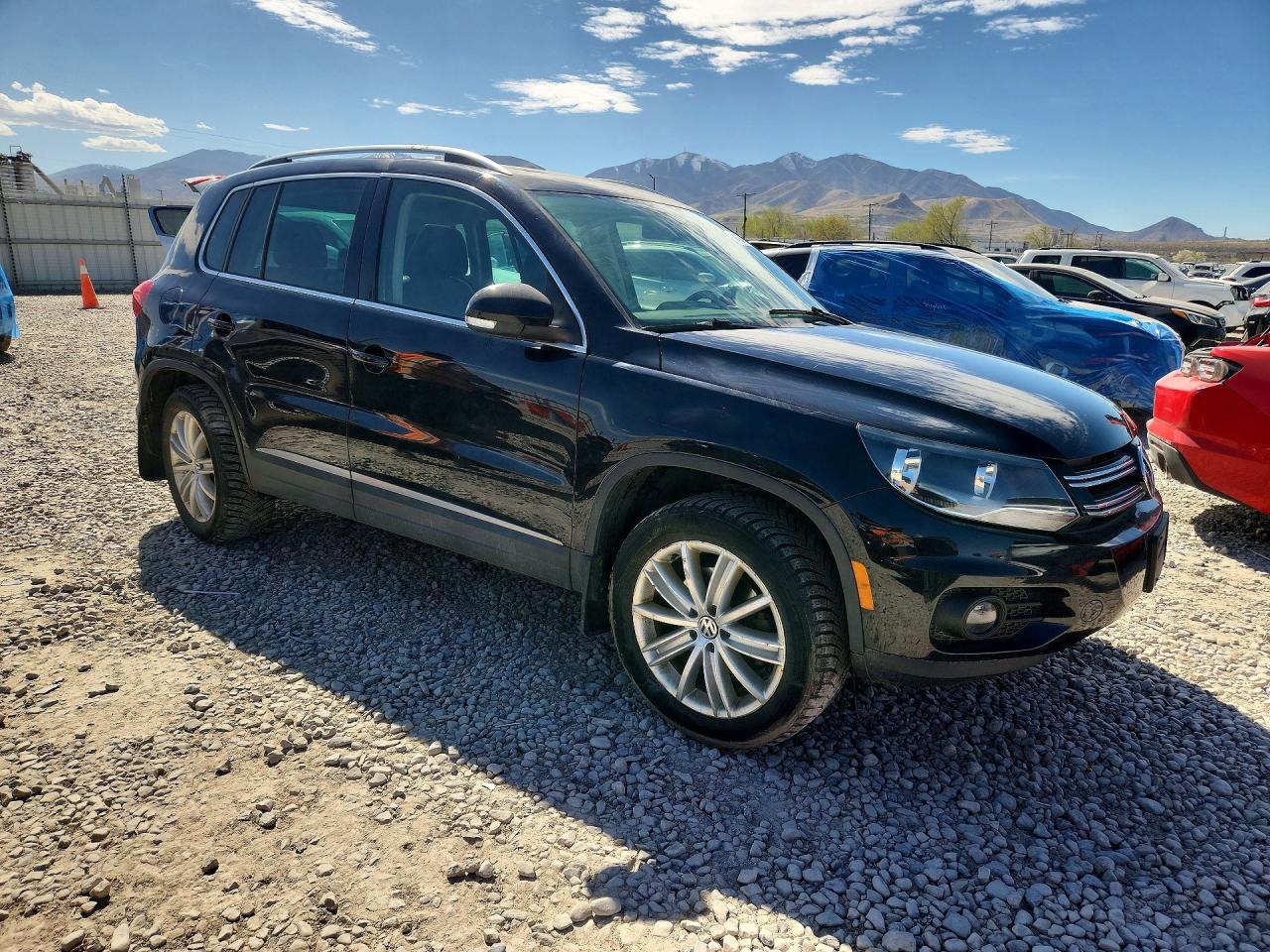 2015 VOLKSWAGEN Tiguan VIN WVGBV7AX1FW603250 photo 4