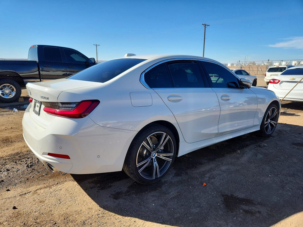 2024 BMW 3 series VIN 3MW89FF05R8E04317 photo 3
