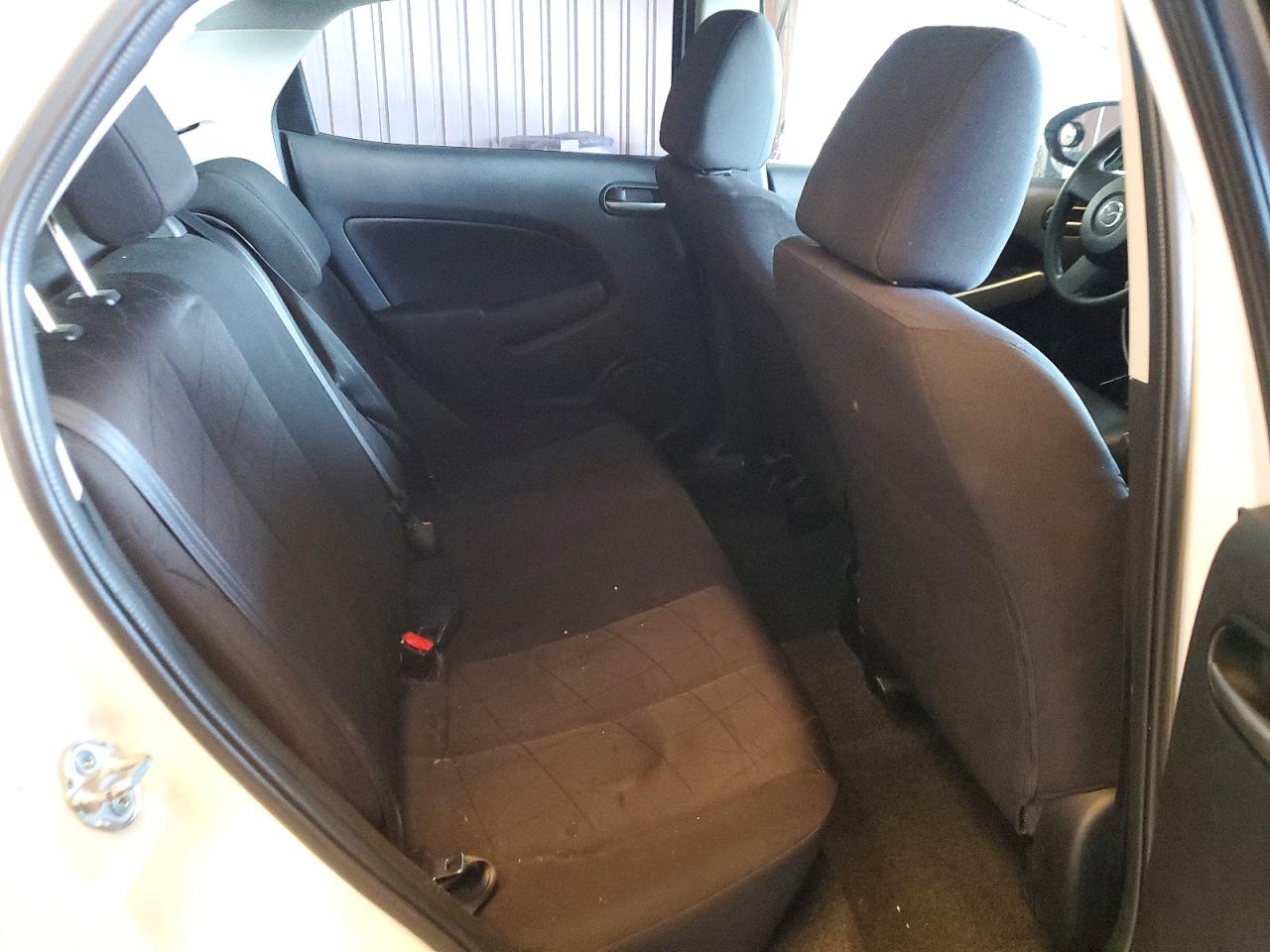 2011 Mazda 2 VIN JM1DE1HZ2B0130635 photo 10