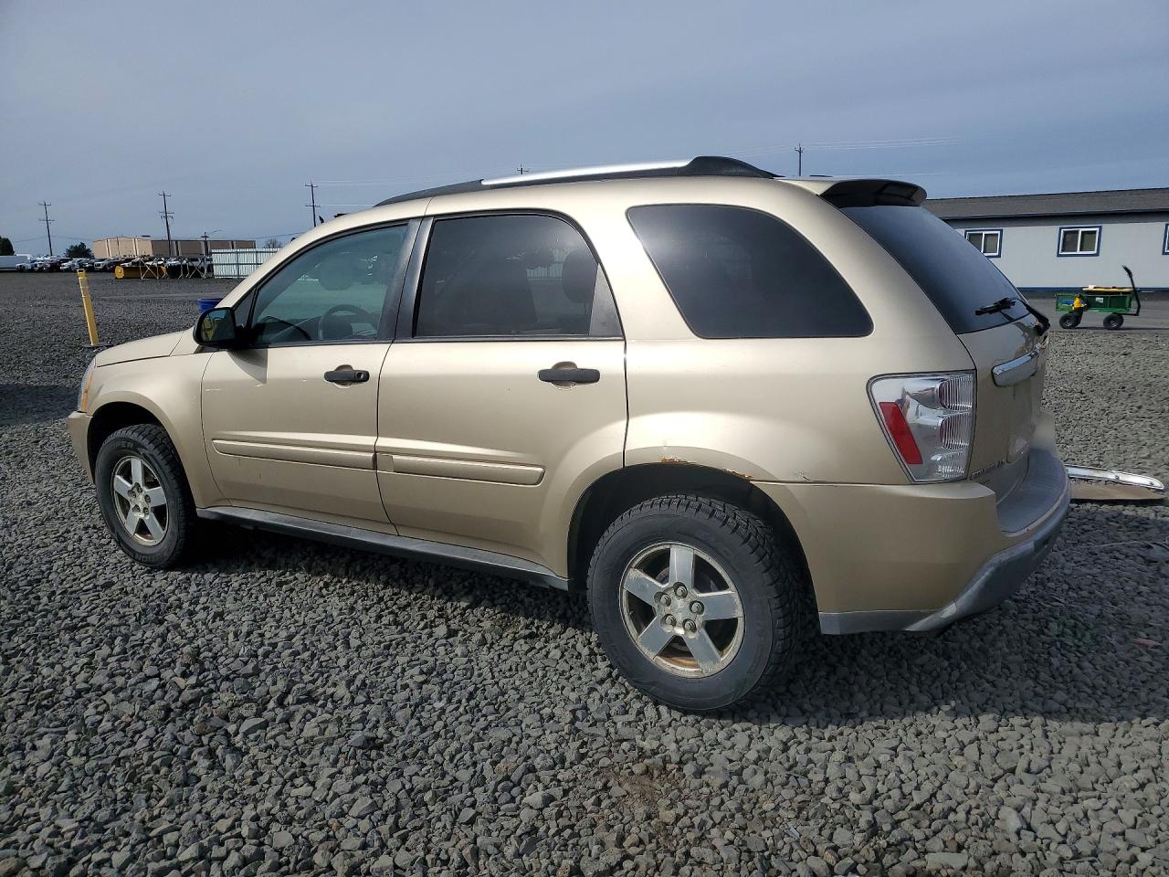 2005 Chevrolet Equinox VIN 2CNDL23F856102239 photo 2