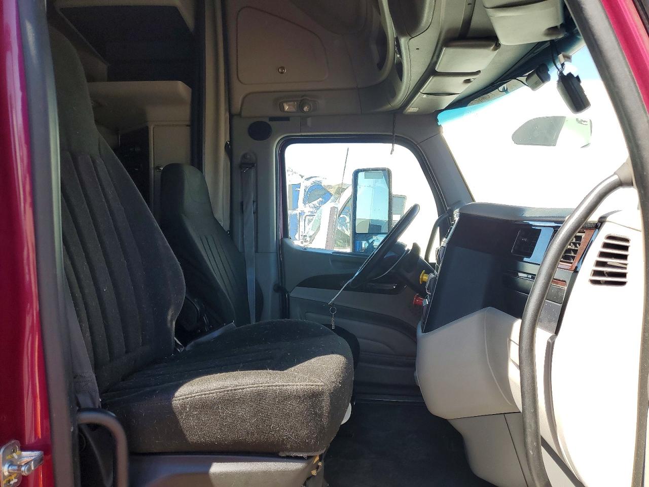 2020 PETERBILT All other VIN 1XPBD49X7LD264915 photo 5