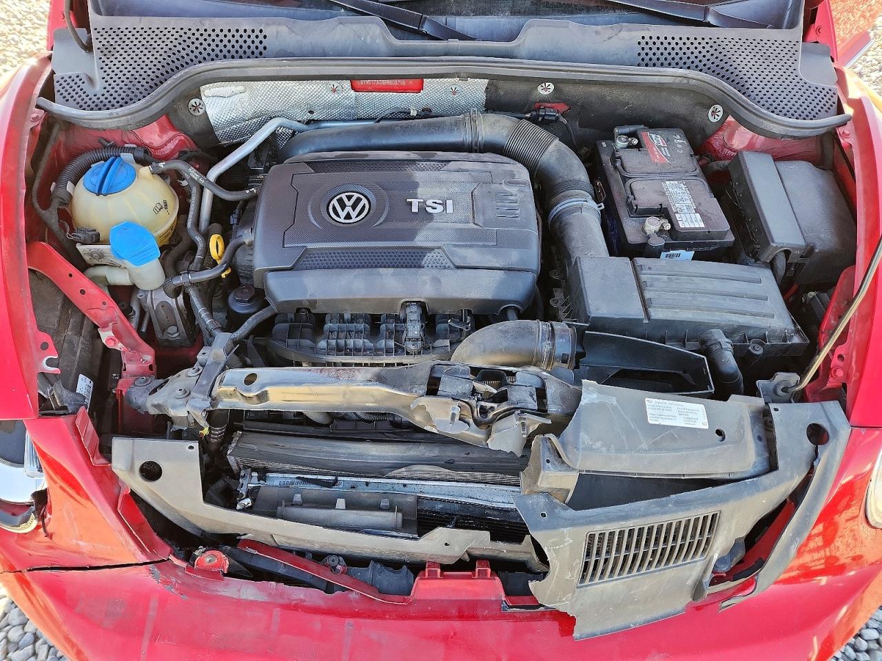 2015 Volkswagen Beetle VIN 3VW517AT9FM802750 photo 11