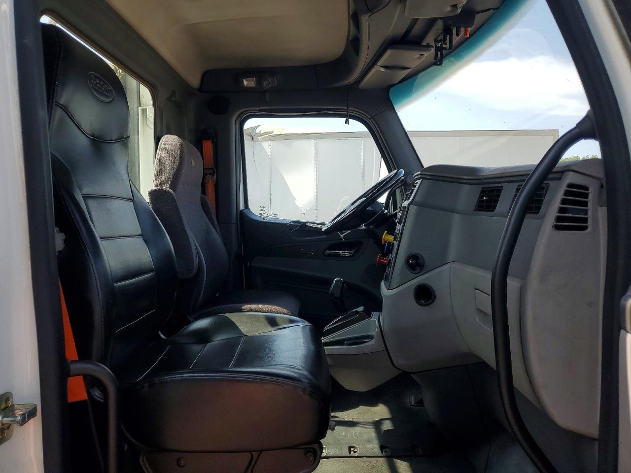 2017 PETERBILT All other VIN 1XPBA48X5HD428857 photo 6