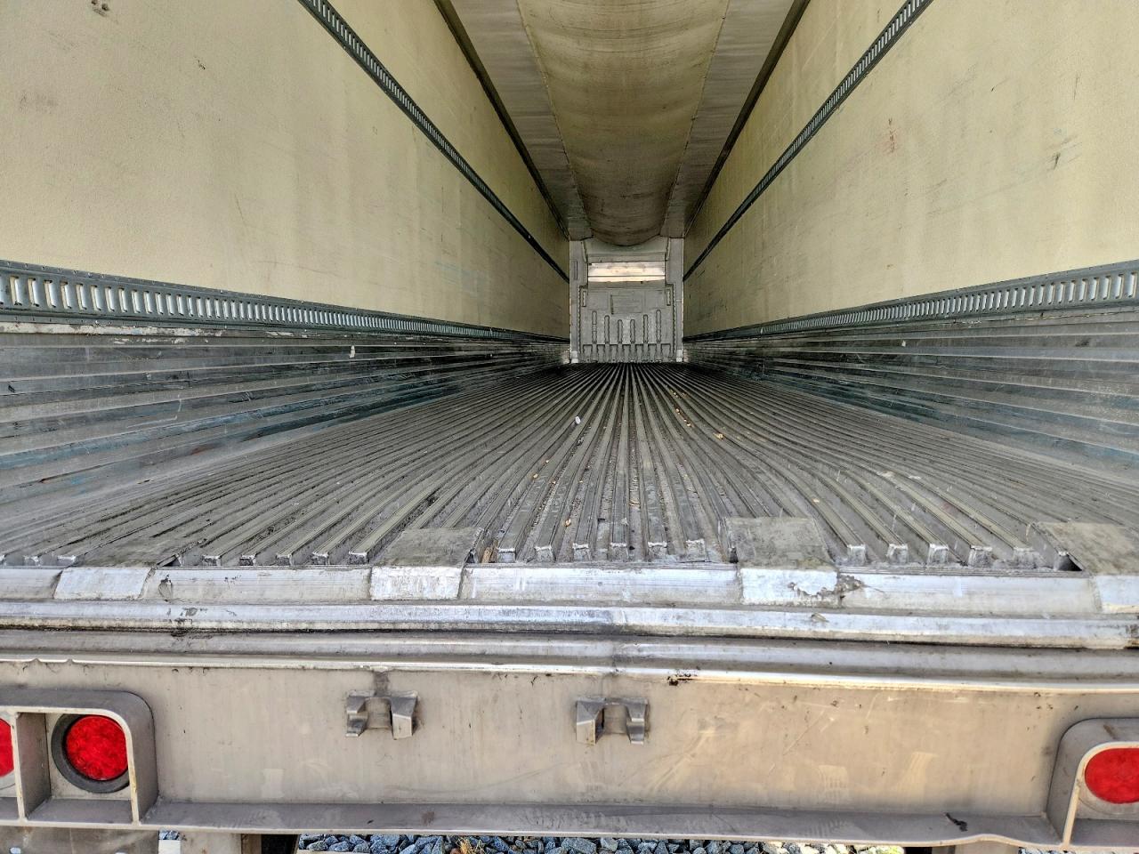 2016 UTILITY All models VIN 1UYVS2532GU505007 photo 8