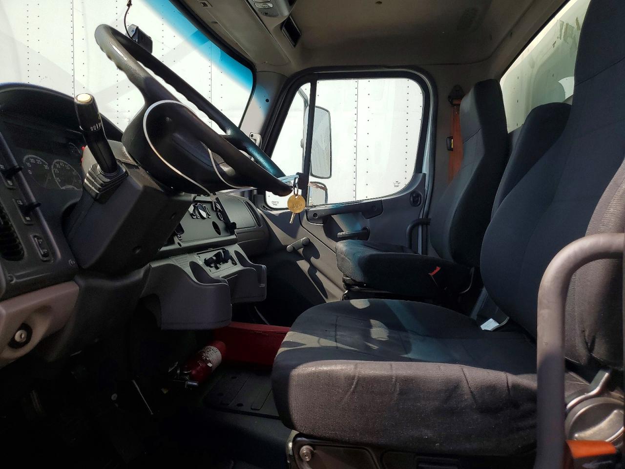 2016 FREIGHTLINER All other VIN 1FVACXDT3GHHJ2160 photo 7