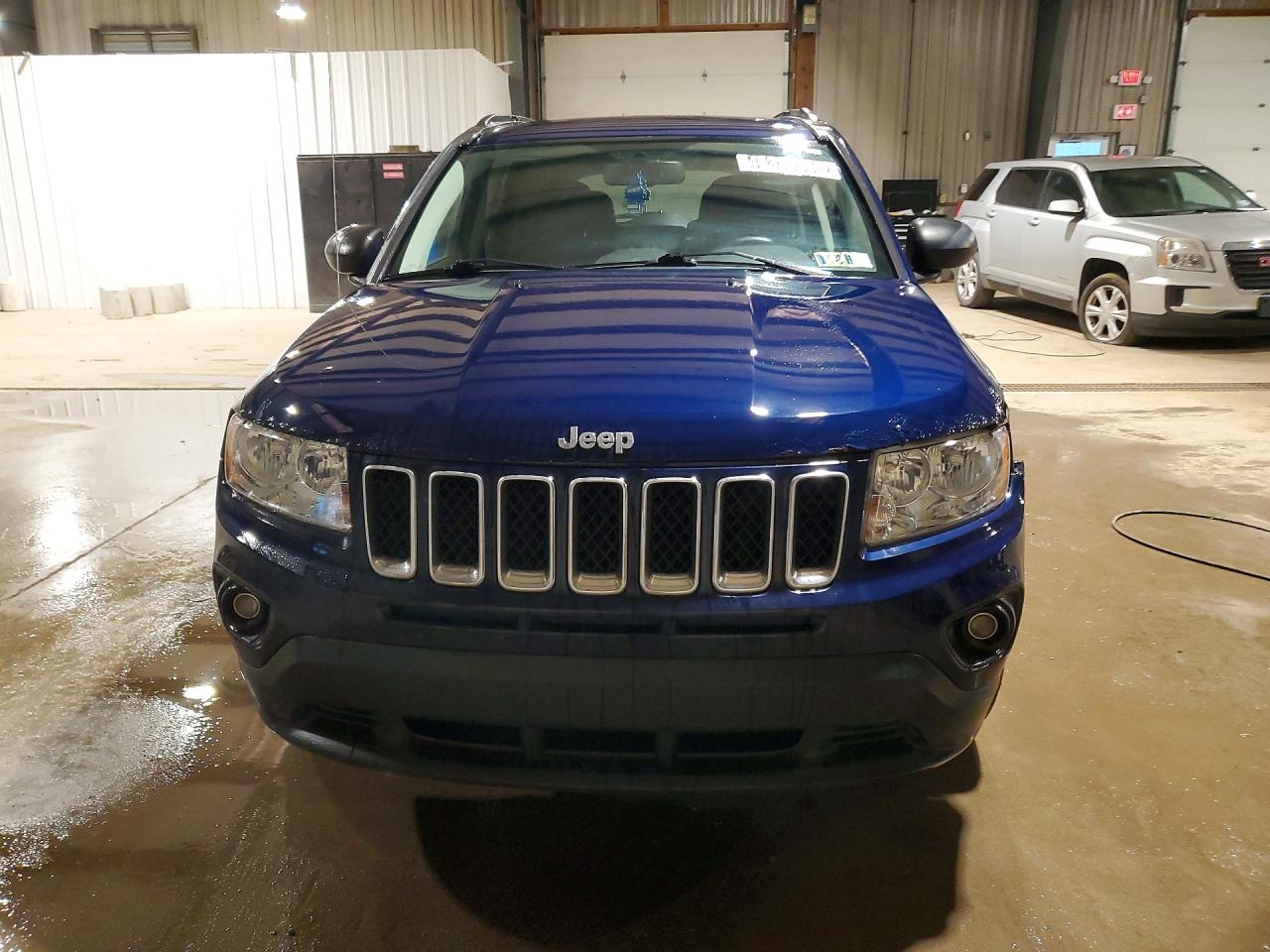 2013 Jeep Compass VIN 1C4NJDEBXDD218059 photo 5