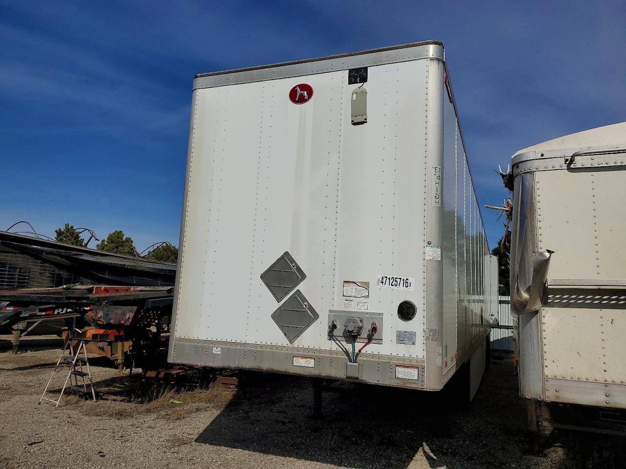 2019 GREAT Trailers VIN 1GRAP0626KT127870 photo 3