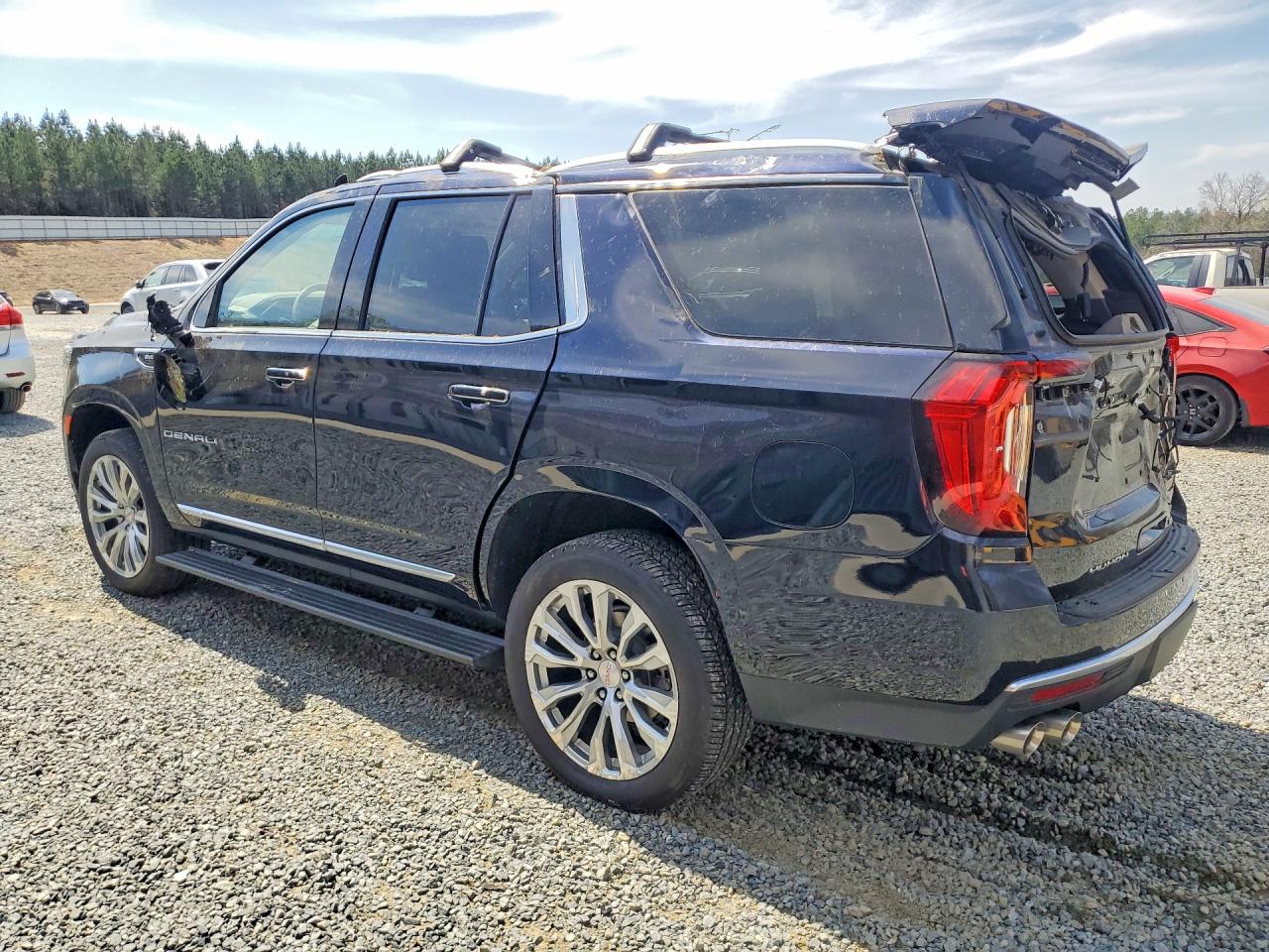 2024 GMC Yukon den VIN 1GKS1DKL8RR294619 photo 2
