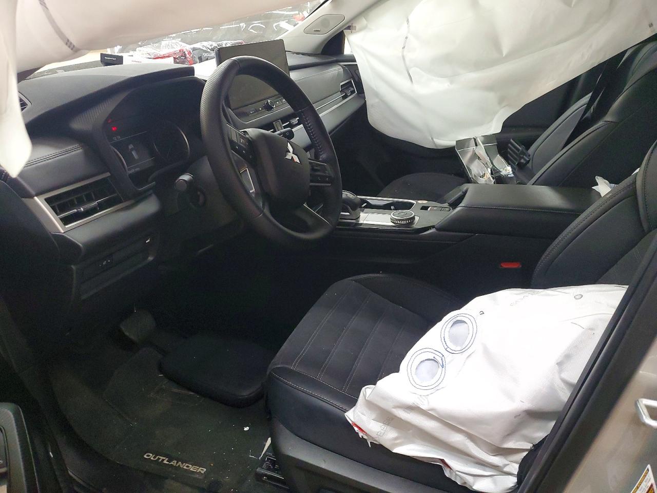 2025 Mitsubishi Outlander VIN JA4J3VA85SZ032397 photo 7