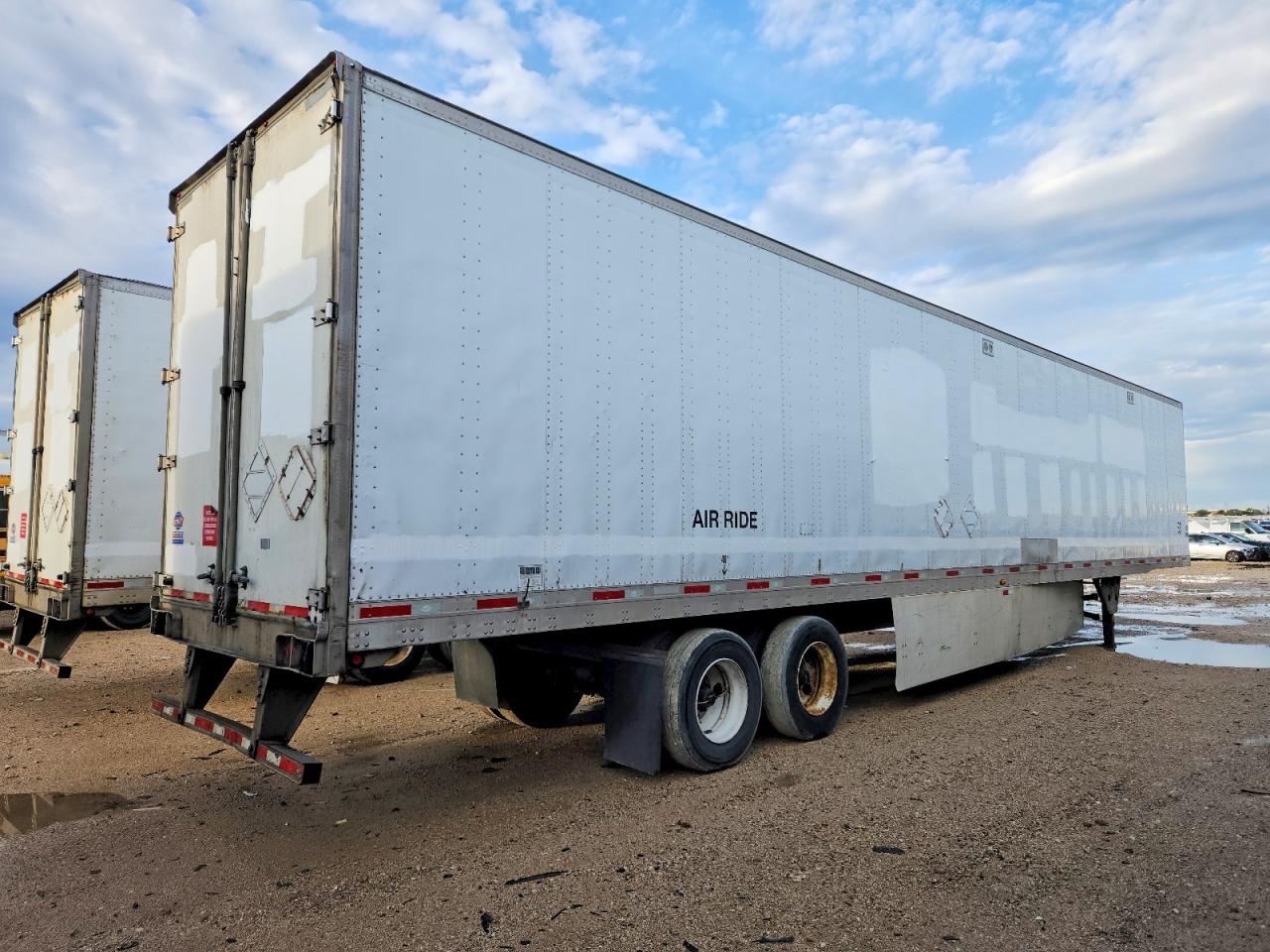 2014 UTILITY All models VIN 1UYVS2539EP766145 photo 4