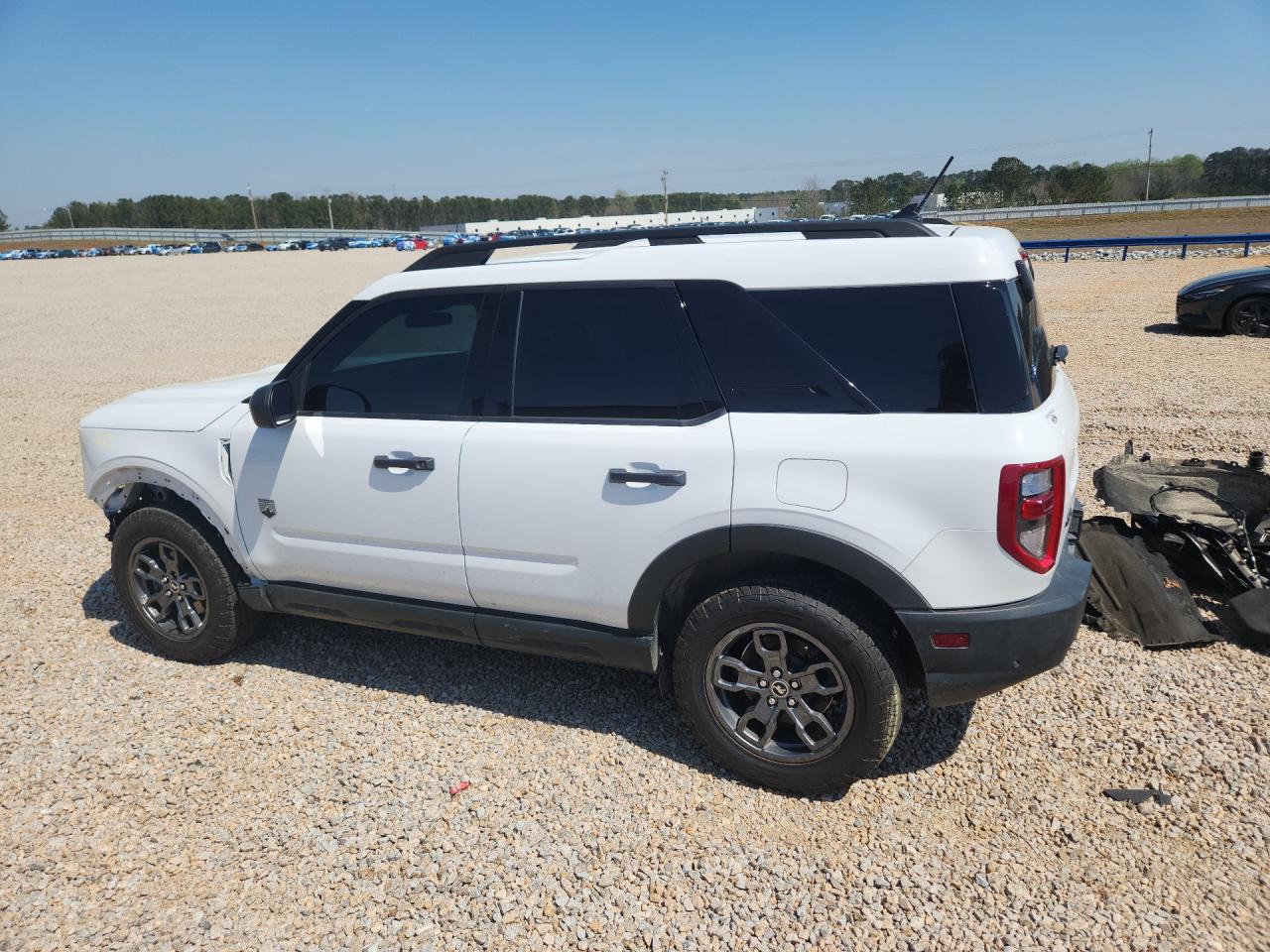 2022 Ford Bronco VIN 3FMCR9B65NRD92047 photo 2