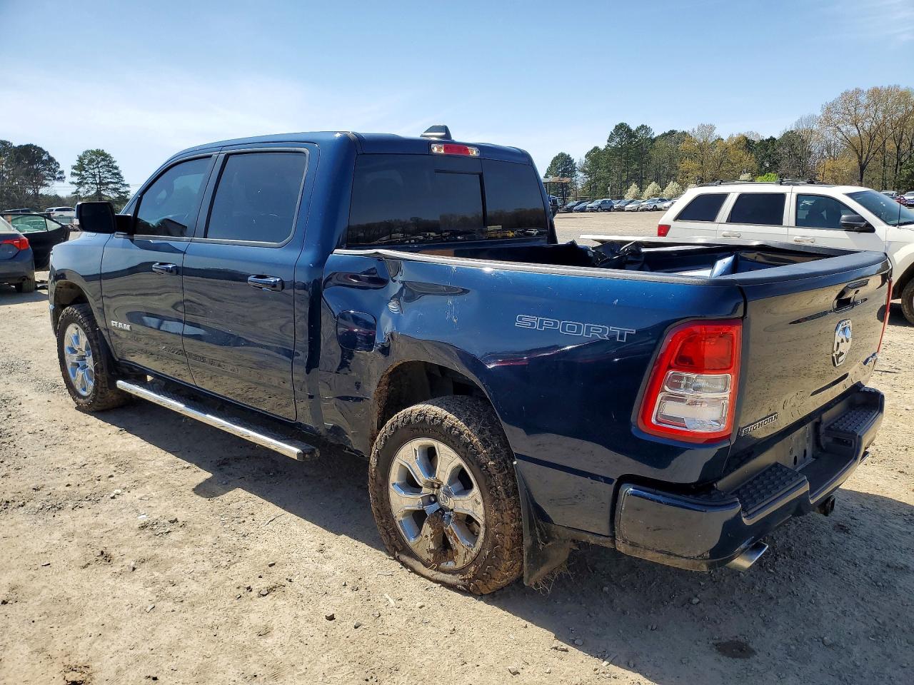 2022 Ram 1500 VIN 1C6SRFFT3NN129306 photo 2
