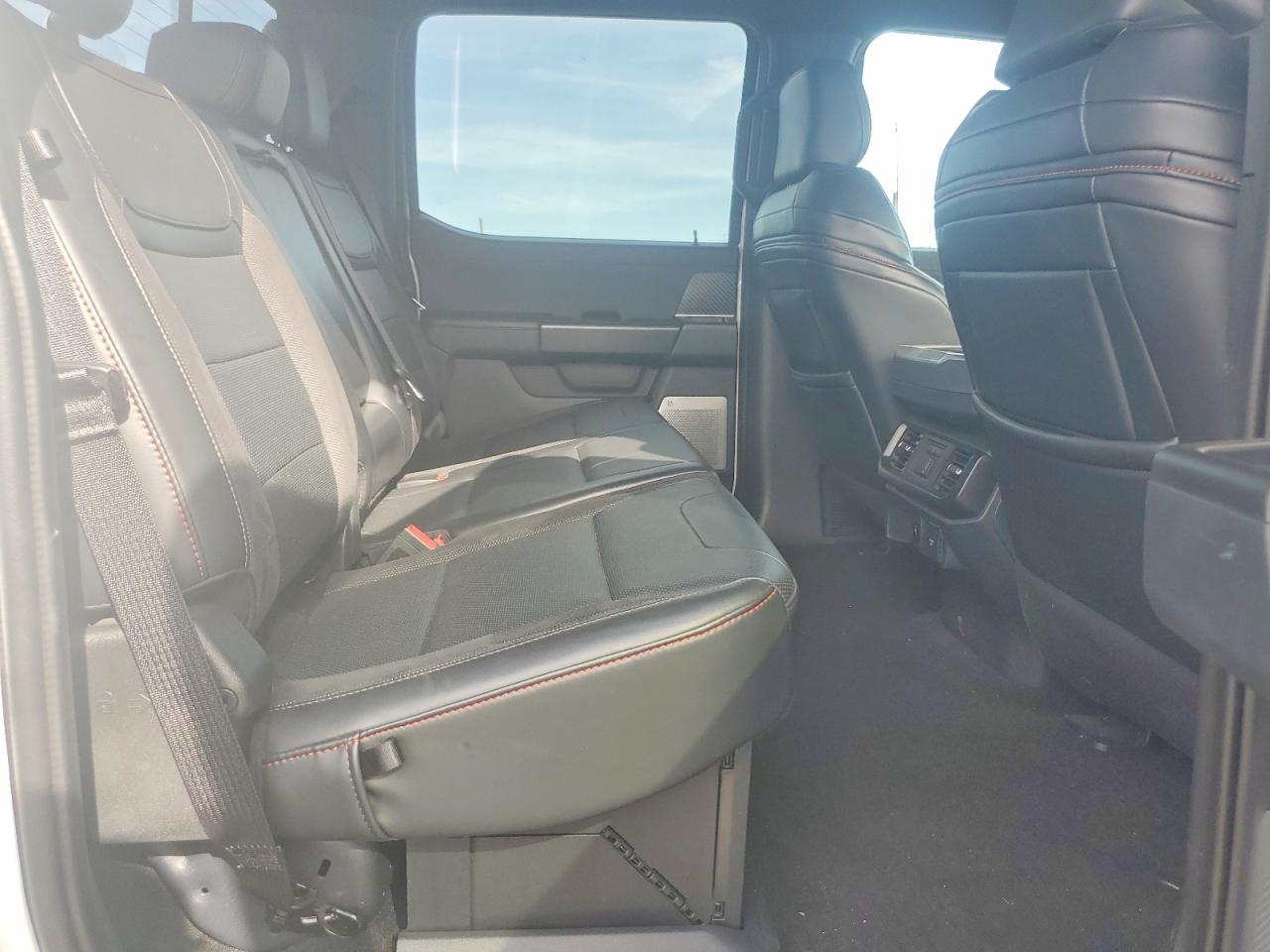 2024 Ford F150 VIN 1FTFW1RG4RFB70127 photo 10
