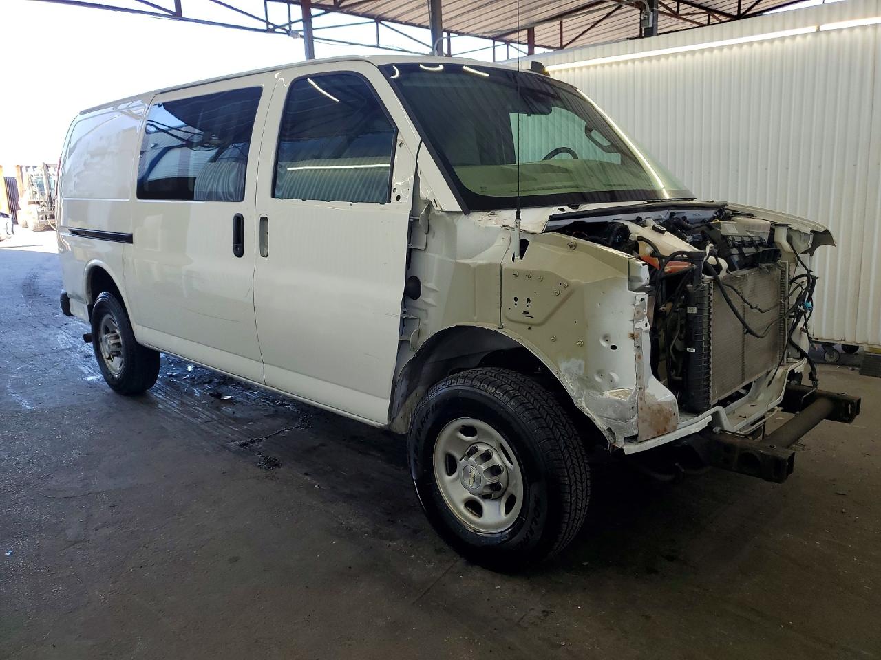 2021 CHEVROLET Express VIN 1GCWGAFP1M1239640 photo 4
