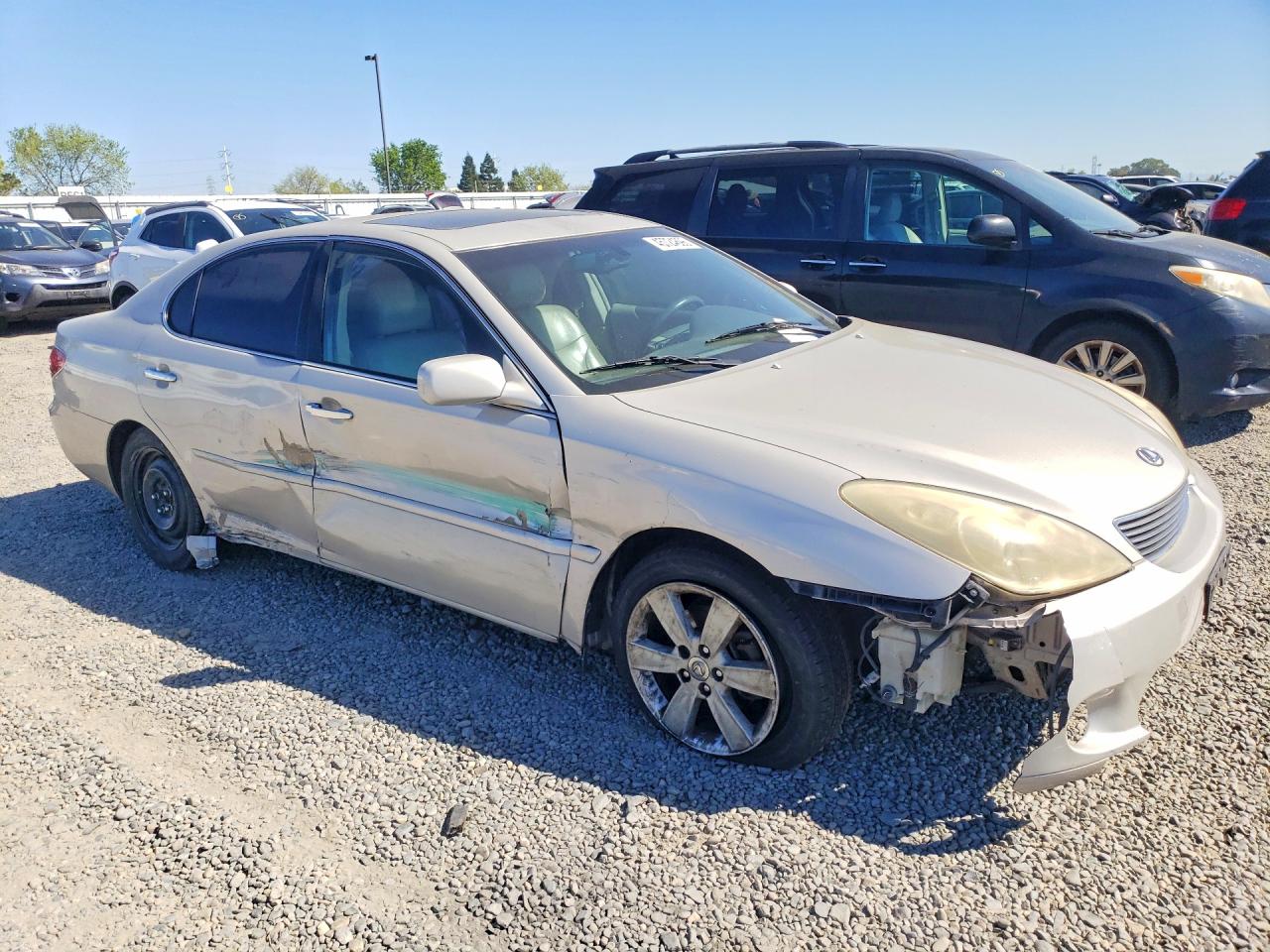 2005 LEXS Es330 VIN JTHBA30G855137197 photo 4